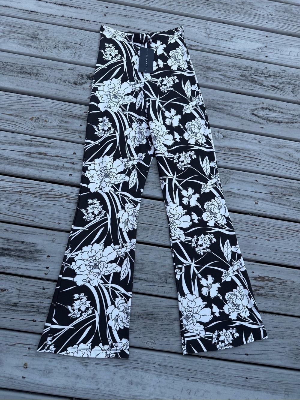 Bryn Walker Size S Modal Ponti Floral Print High Waist Flare Leg Pants NWT - Picture 3 of 6
